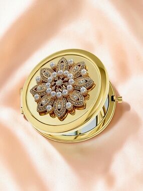 NWT Monet Jewelry Gold Tone Flower & Pearls Snap Compact Mirror with Box 2.75"